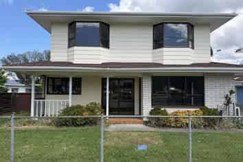 3 Apirana Avenue, Regent