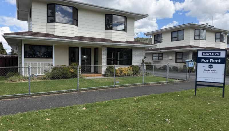 3 Apirana Avenue, Regent