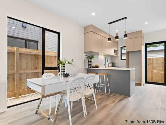 133C&D Riverpark Crescent, Henderson