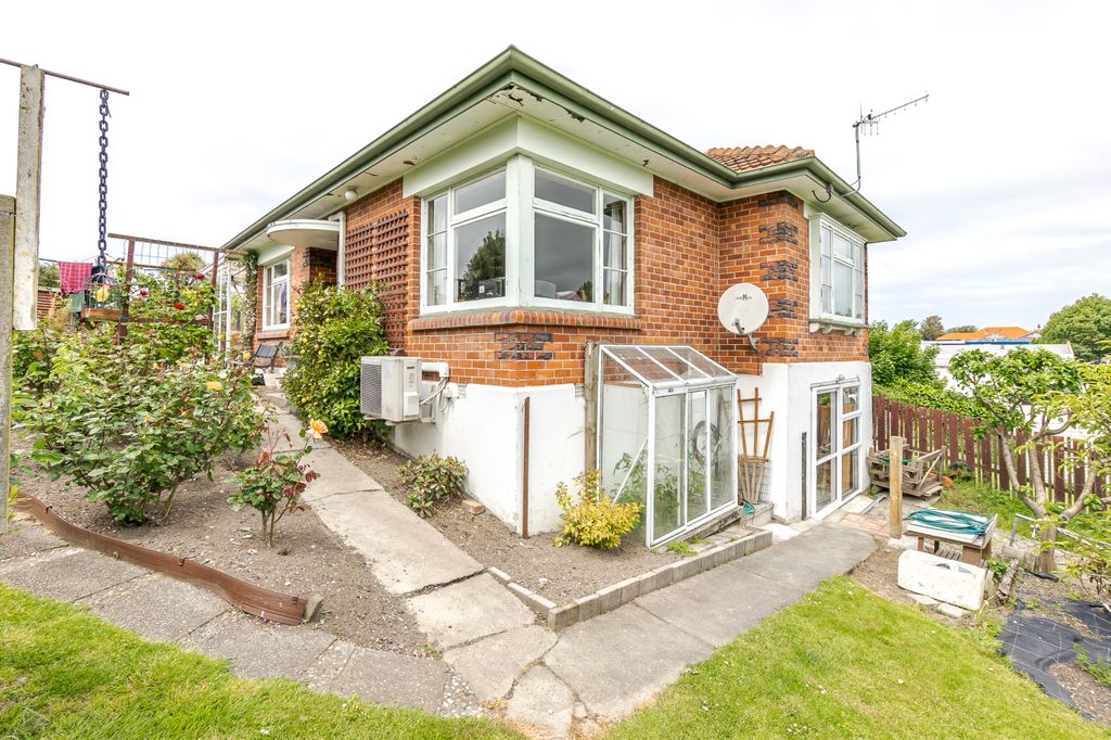 33 Theodosia Street 1