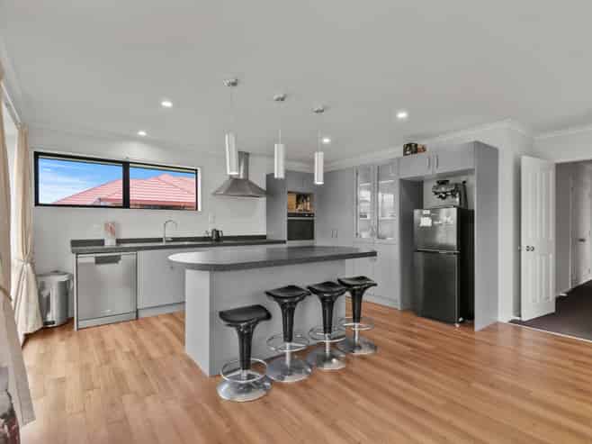 10 Cleveland Heights, Kelvin Grove