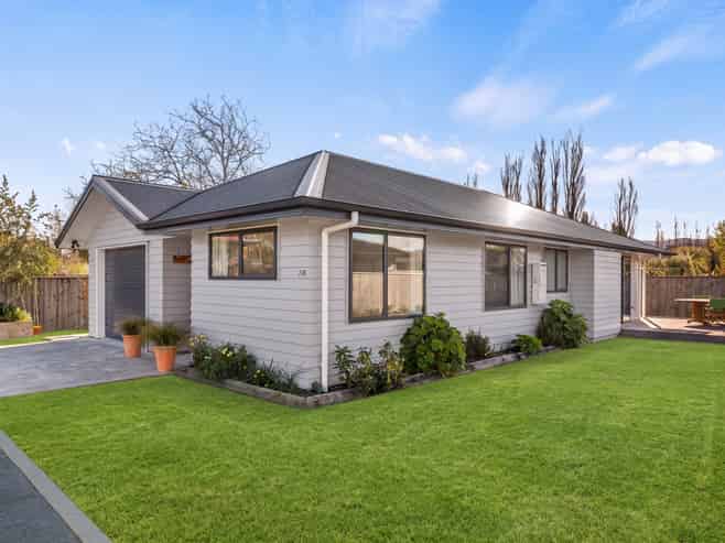 24B Kempton Street, Greytown