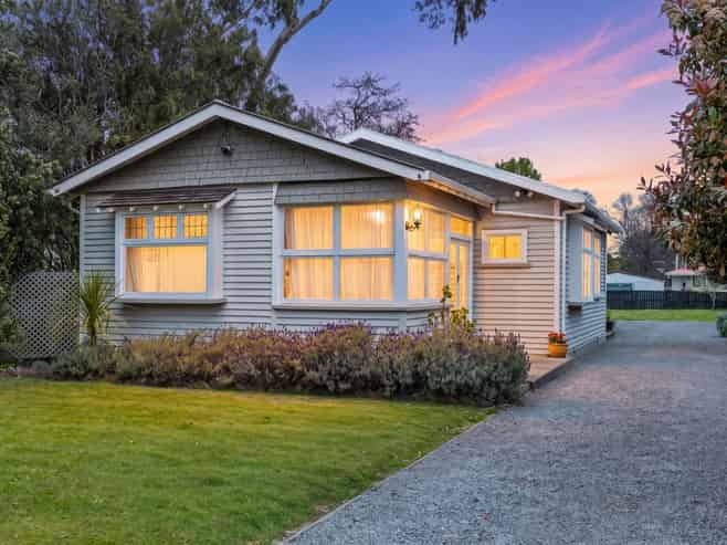57 Torrens Road, Addington