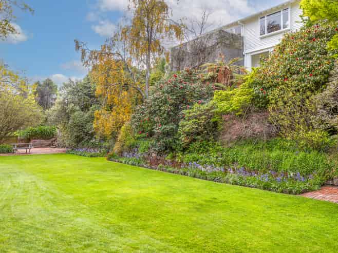 4 Hackthorne Road, Cashmere