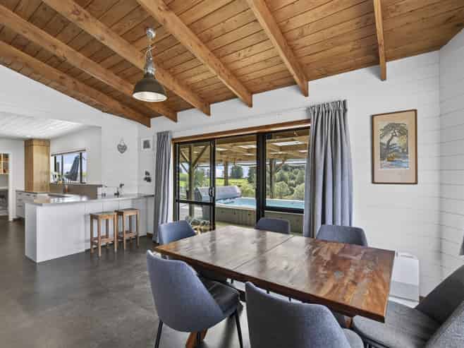 438 Alfred Road, Egmont Village
