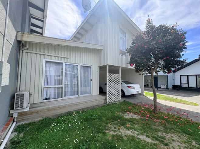 7/51a Avenue Road, Greenmeadows