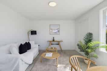1/17 Lake Terrace Road, Burwood
