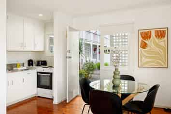 1/5 Edgars Road, Westmere