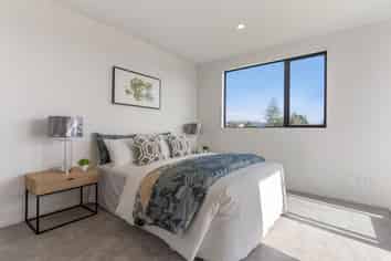 8/61 Clayburn Road, Glen Eden