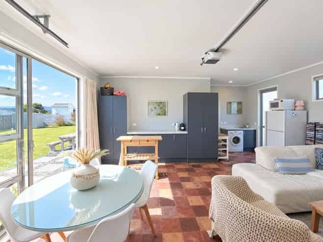 108 Mahoe Place, Matarangi