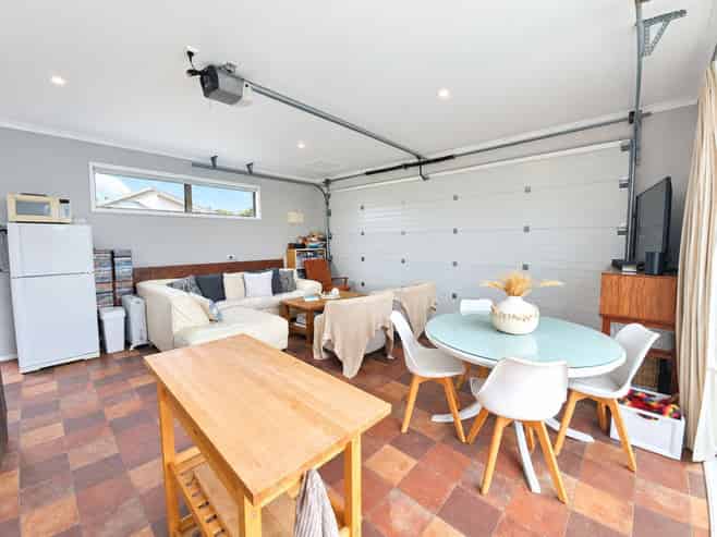 108 Mahoe Place, Matarangi