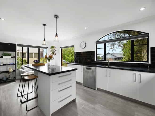 19 Western Heights Drive, Western Heights