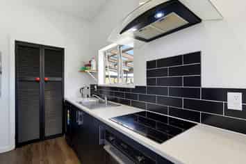17 Brucefield Ave, Netherby