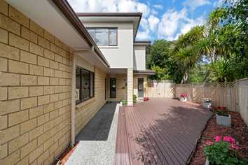 73b Hillwell Drive, Henderson