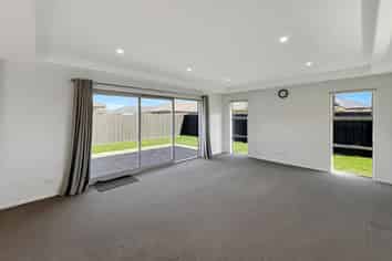 8 Fairford St, Rolleston