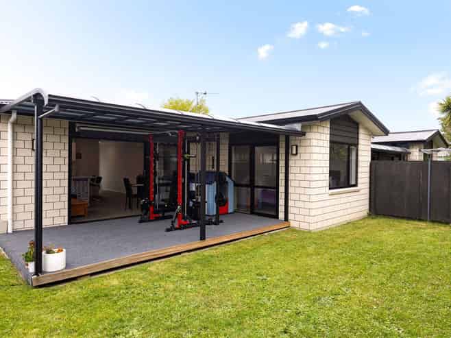 2/17 Walter Street, Fairfield