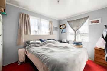118 Clayton Avenue, Otara