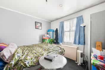 118 Clayton Avenue, Otara