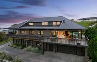 39 Bayview Park Lane, Orewa