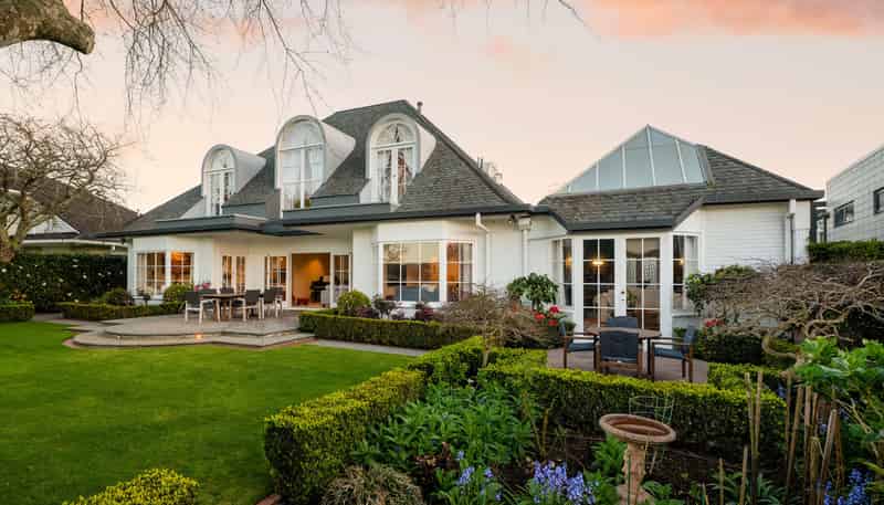 50 Lake Crescent, Hamilton Lake