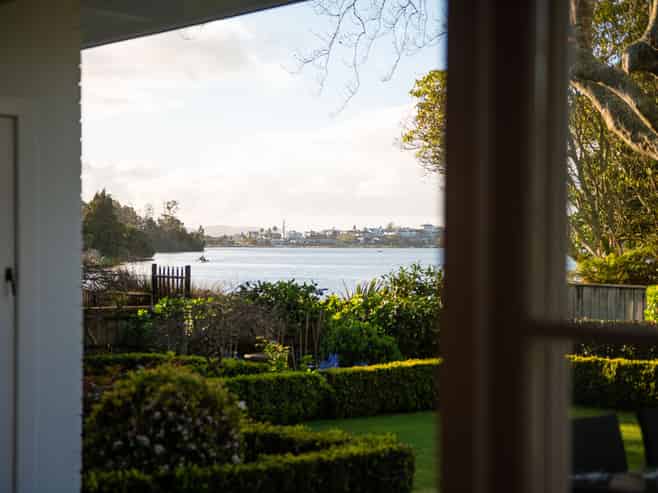 50 Lake Crescent, Hamilton Lake