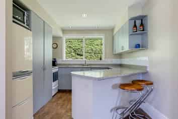 515 Bealey Road, CHARING CROSS