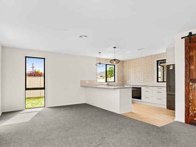 16B Bantry Street, Alexandra