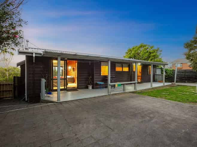 25 James Cook Drive, Whitby