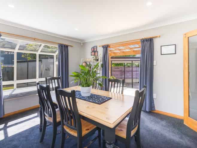 102 Rugby Street, Awapuni