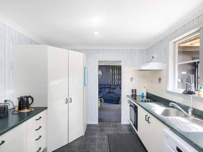 102 Rugby Street, Awapuni