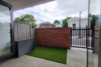 79A/124 Taylors Rd, Mount Albert