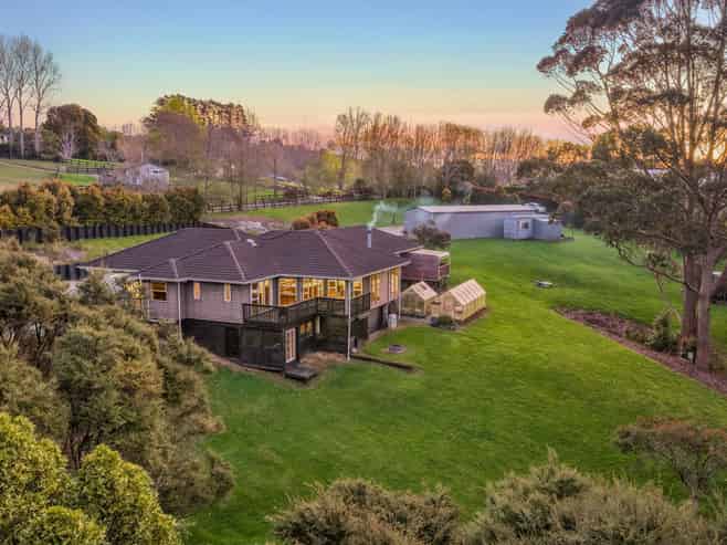 158 Judge Richardson Drive, Drury