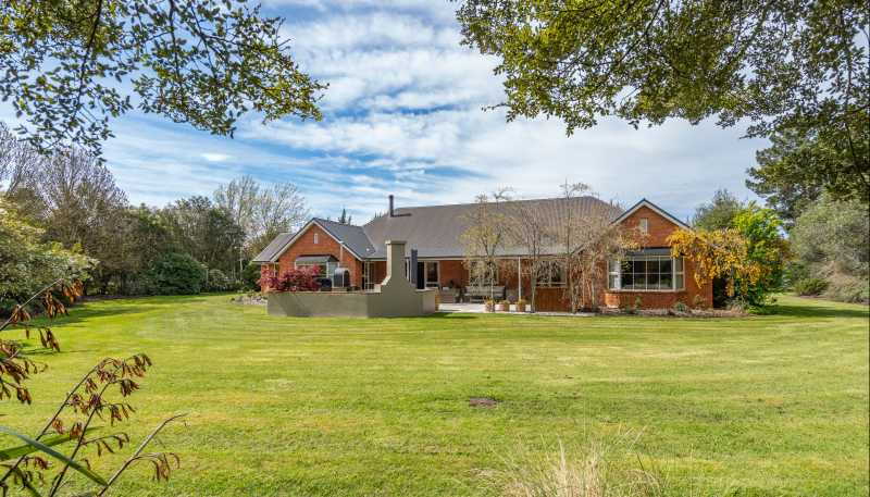 367 Norwood Road, Burnham