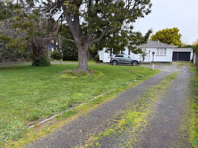 22 Daniel Street, Martinborough
