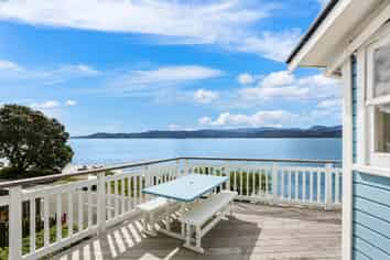 379 Karaka Bay Road, Karaka Bays