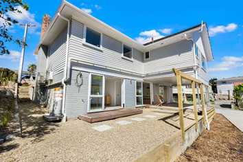 6 Alston Avenue, Kelston