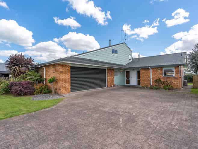 111 Cobham Drive, Hamilton East