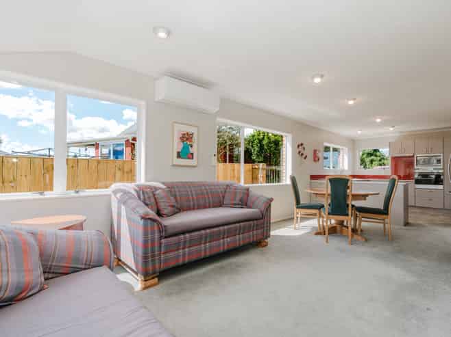 111 Cobham Drive, Hamilton East