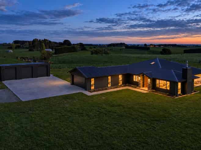 455 Mount Stewart Halcombe Road, Halcombe