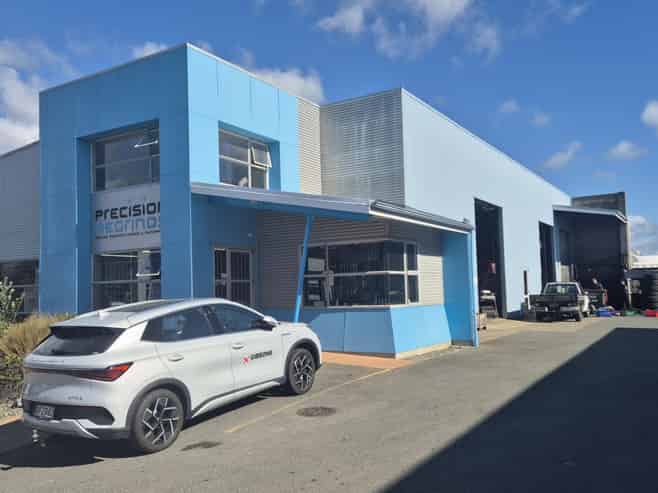 Workshop and showroom in Annesbrook