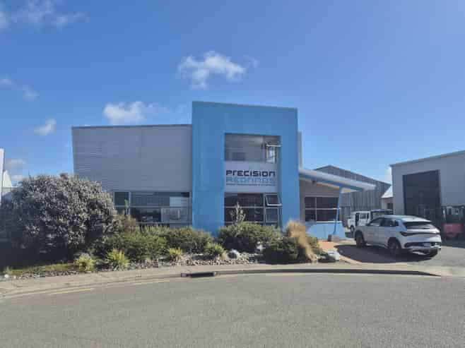 Workshop and showroom in Annesbrook