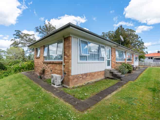 37A & B Anthony Crescent, Bader