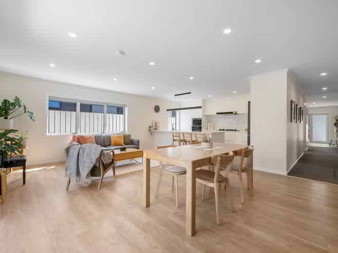 123 Silverstream Road, Crofton Downs