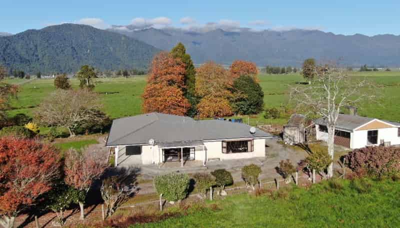 192-306 Johnston Road, Hokitika