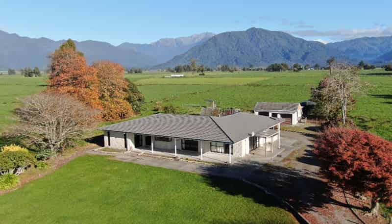 192-306 Johnston Road, Hokitika
