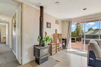 24 Hunt Terrace, WAKEFIELD