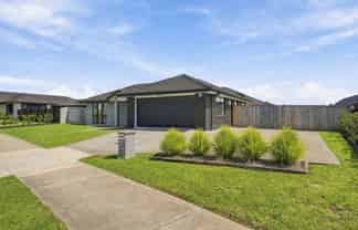 24 Kerr Crescent, Patumahoe