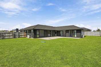 24 Kerr Crescent, Patumahoe
