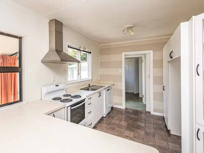 62 Parkes Avenue, Saint Johns Hill