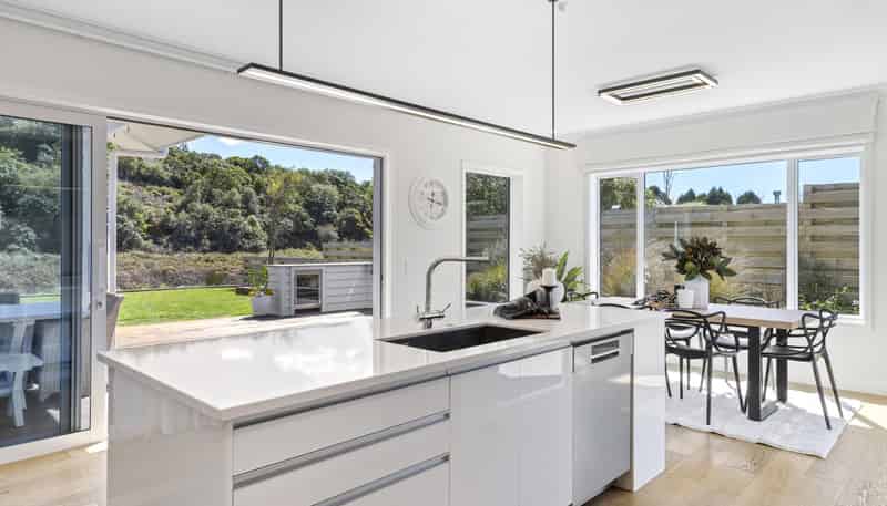 38 Pukeko Way, Kinloch